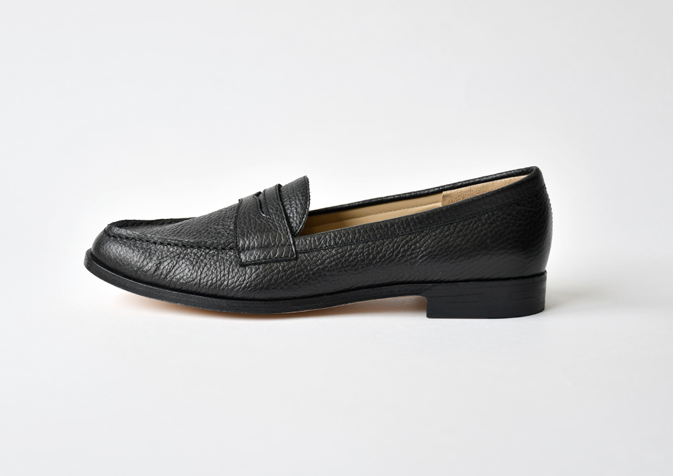写真 Dove Tail Loafer(Black)