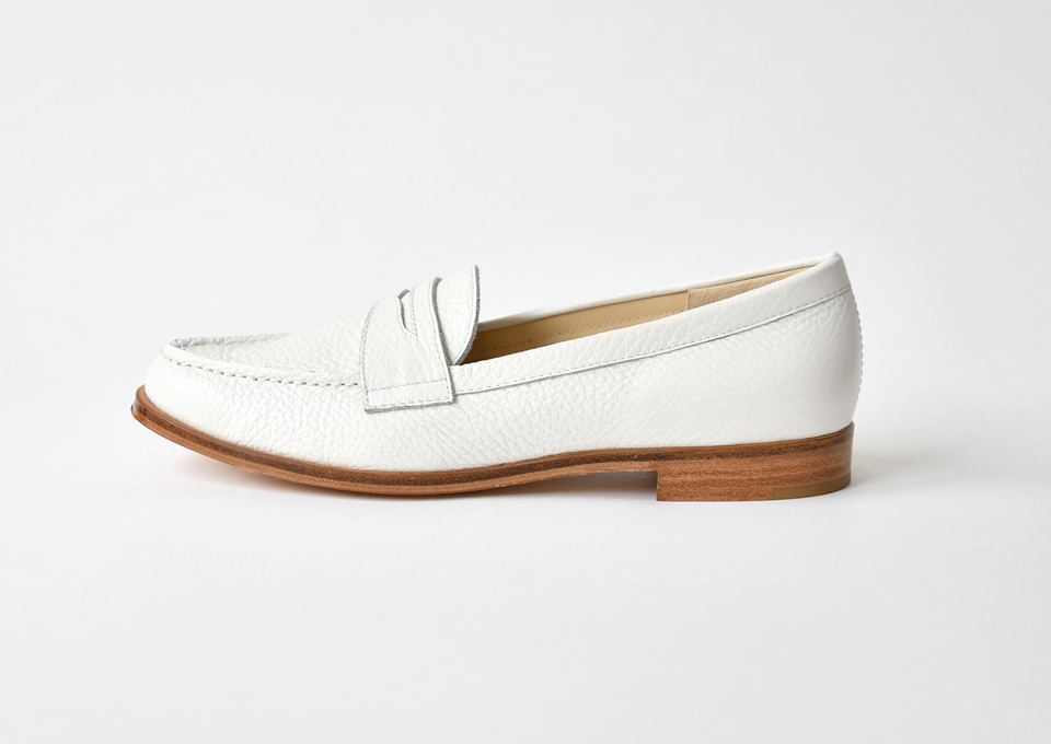 写真 Dove Tail Loafer(White)