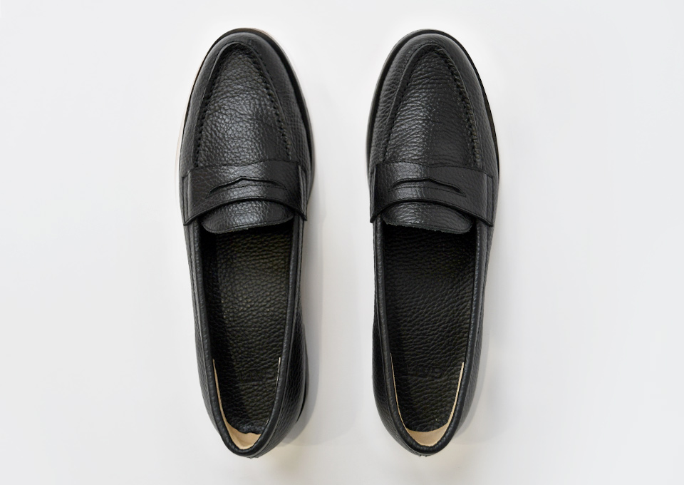 写真 Dove Tail Loafer(Black)