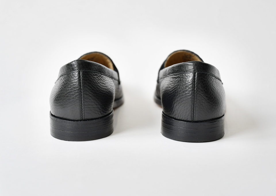 写真 Dove Tail Loafer(Black)