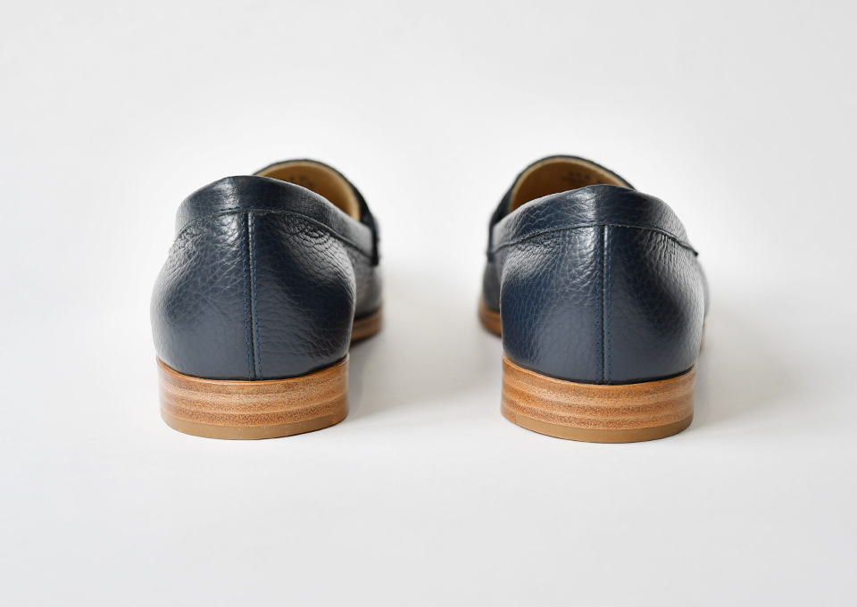 写真 Dove Tail Loafer(Navy)