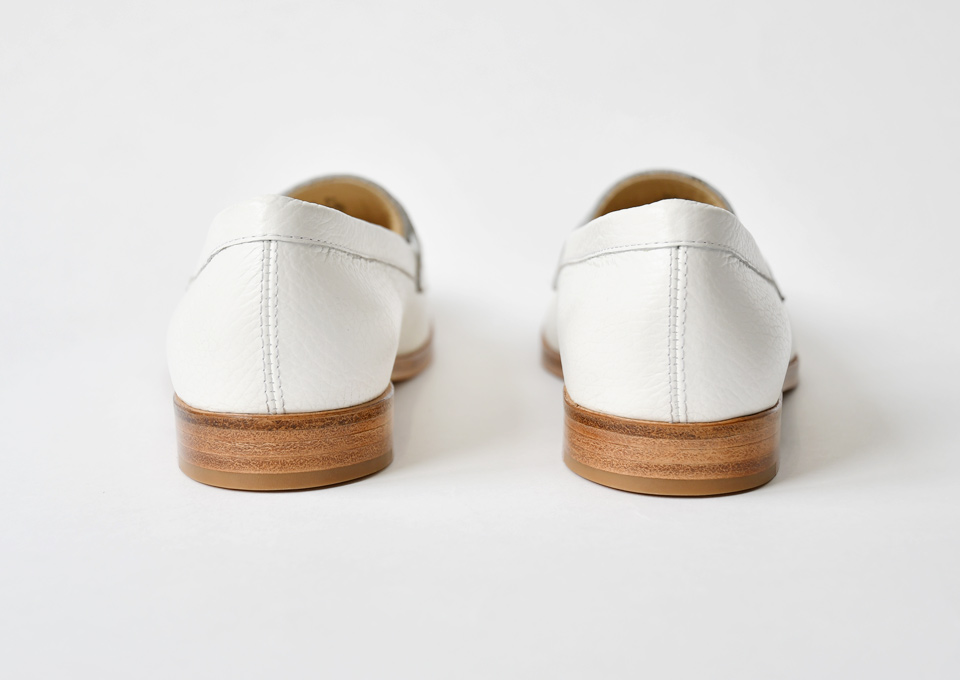 写真 Dove Tail Loafer(White)