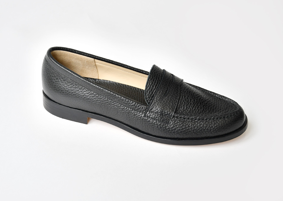 写真 Dove Tail Loafer(Black)