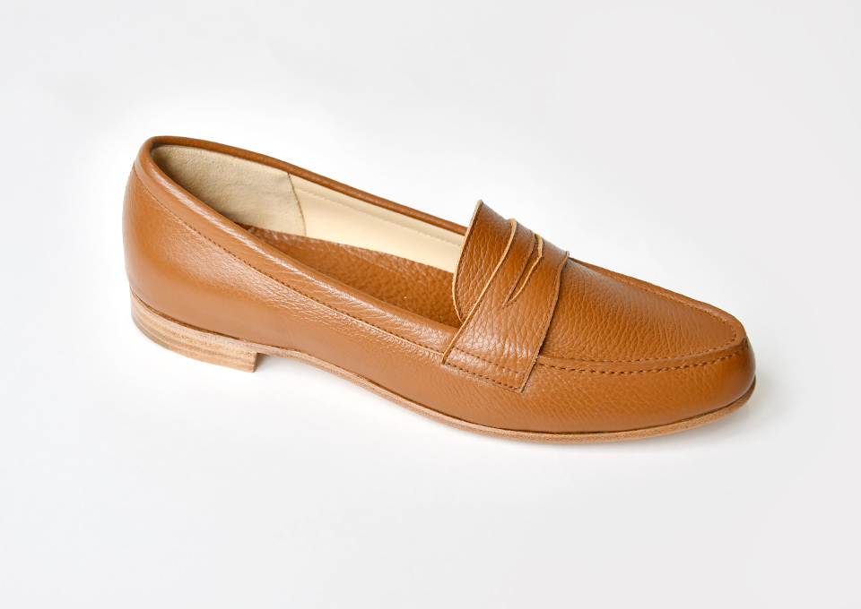 写真 Dove Tail Loafer(Brown)
