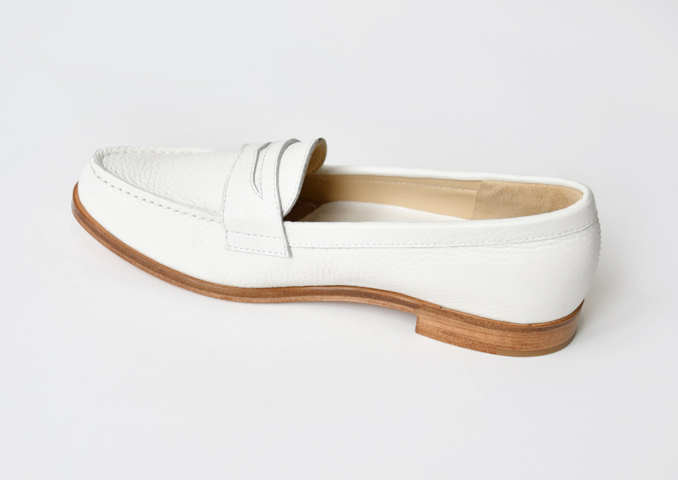 写真 Dove Tail Loafer(White)